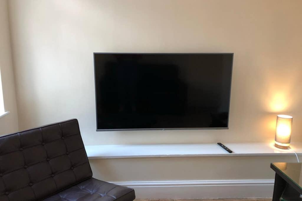 133B Park Road Stretford Манчестър Екстериор снимка
